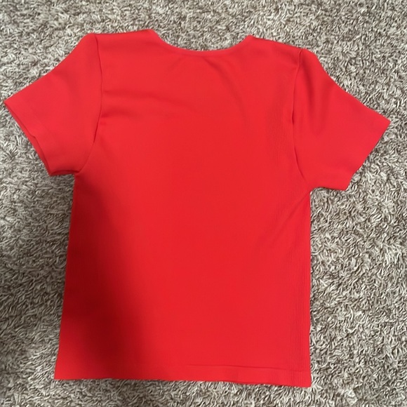 2 Faded Rose ESSENTIALS Shirts - Picture 3 of 5